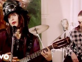 WHATS UP 4 NON BLONDES